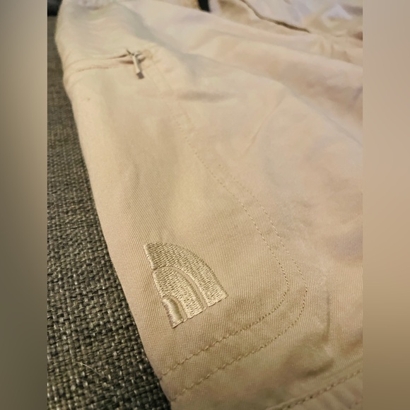 The North Face Paramount Outdoors Pants | EXCELLENT LIKE NEW! - Picture 7 of 11